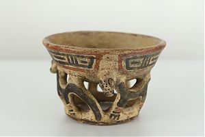 Fara Autor Bowl with frieze decorated with 3 jaguars